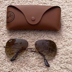 Ray-ban Aviator sunglasses